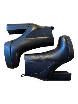 Kazar Boots  - Kazar Boots. Helt nya, men utan prislapp.