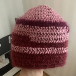 Benie mössa  - Virkad benie i storlek small 