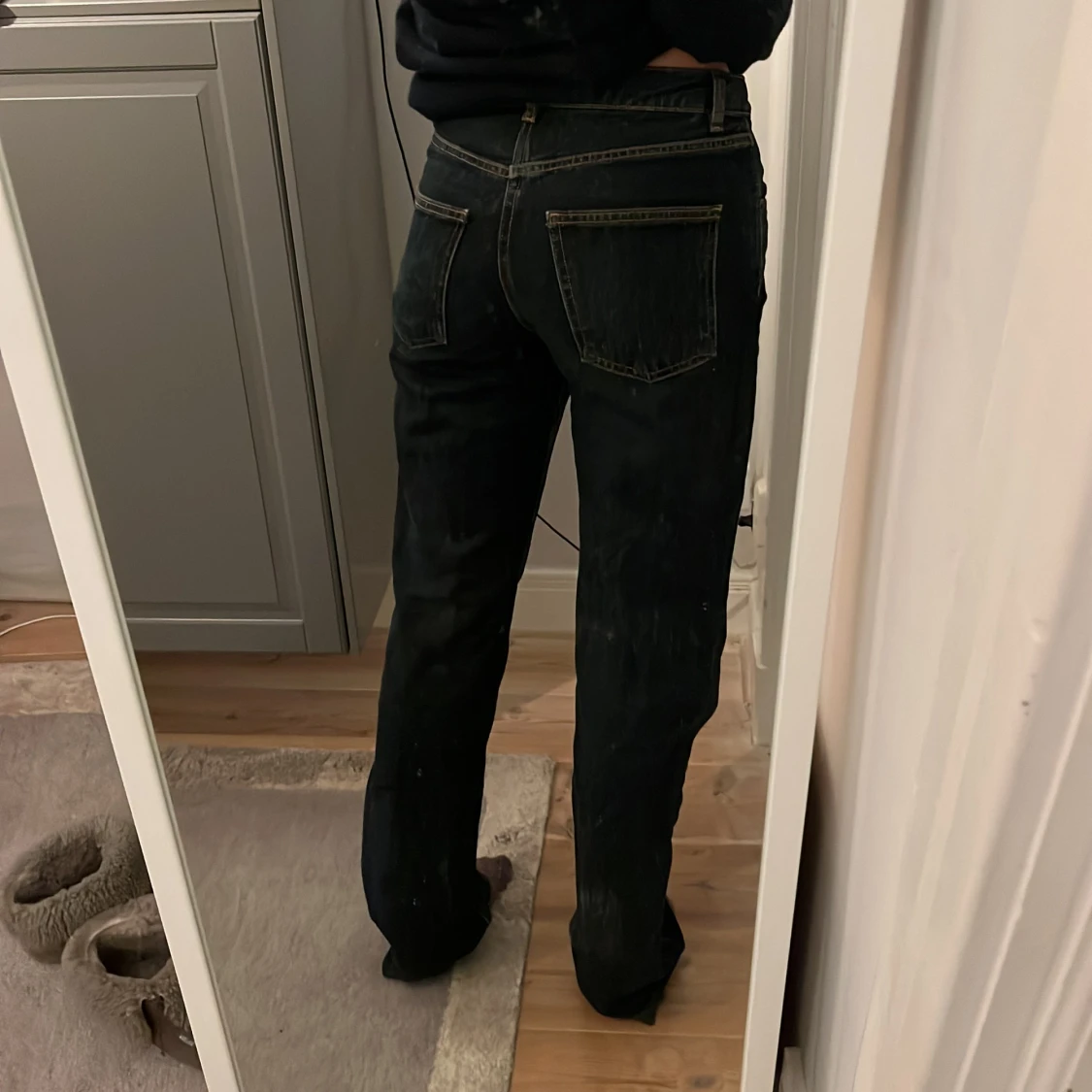 Mörkblåa jeans lowwaist  - 90