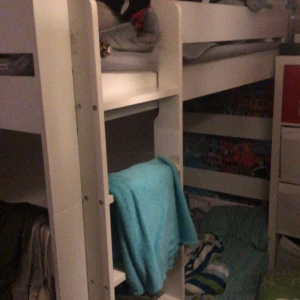 Våningssäng  - Våningssäng bra skick 