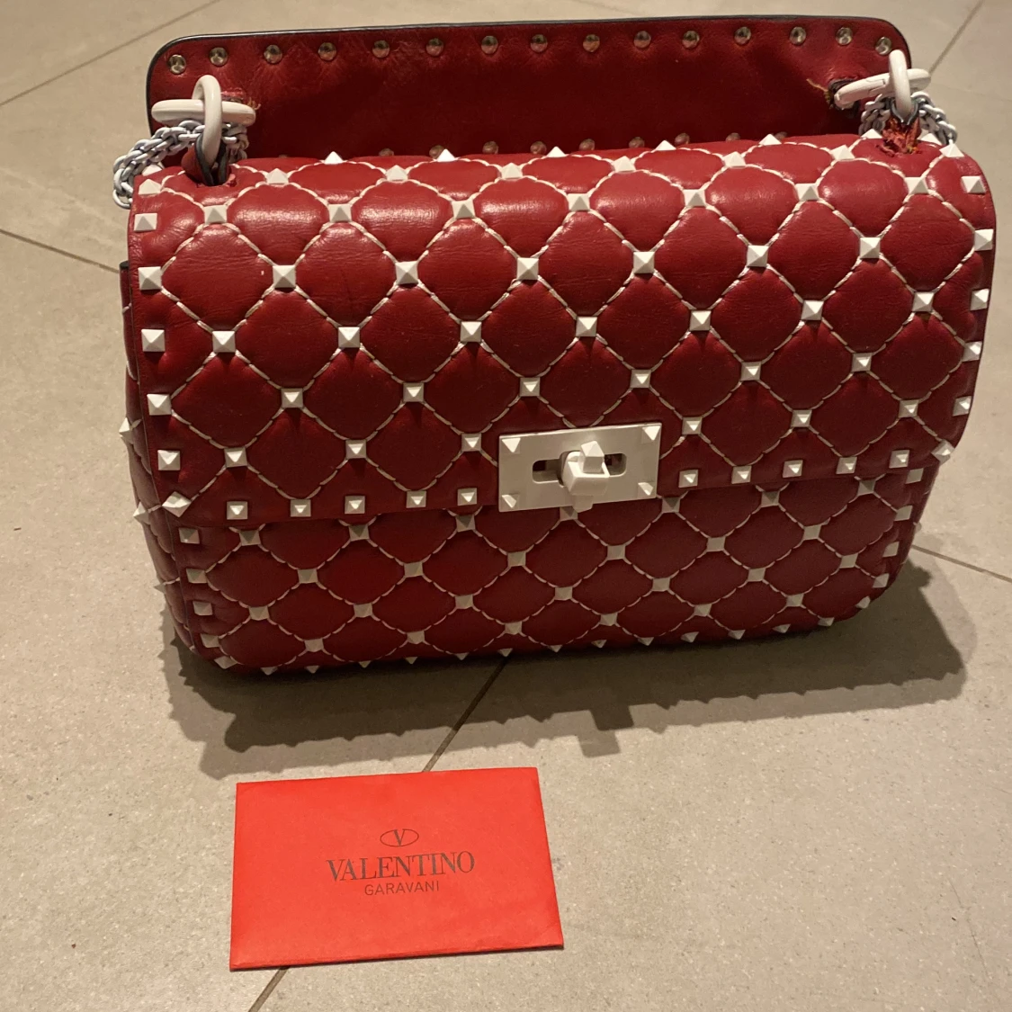 Valentino rockstud väska  - 90