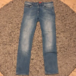 Hugo boss Jeans - Hugo boss Jeans i fint skick storlek w30 L32