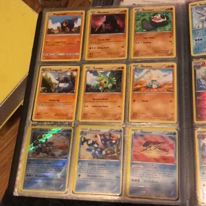 Pokémon kort  - Pokémon kort 5-30kr st  Dm om du vill ha mer bilder 