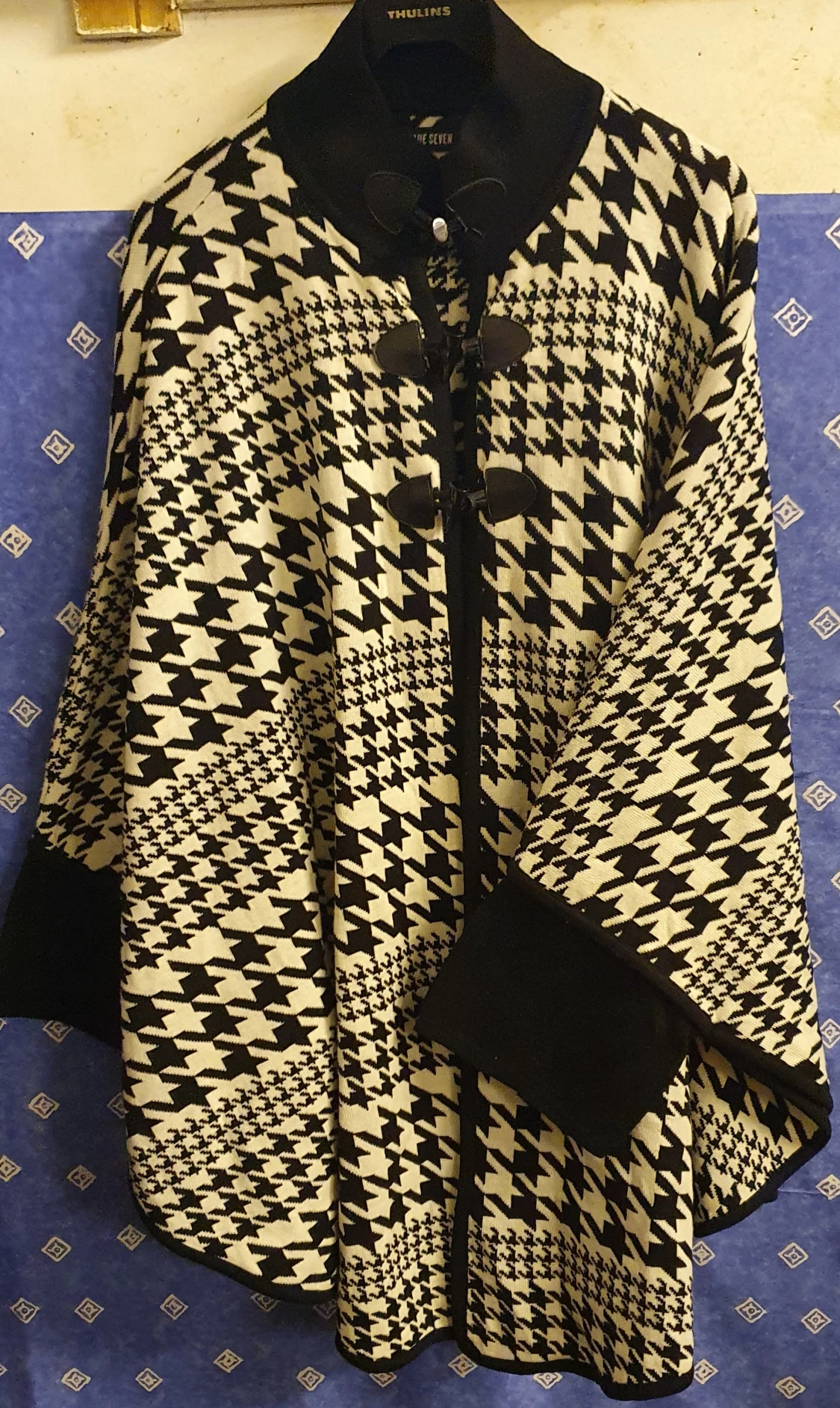 Capejacka eller tröja