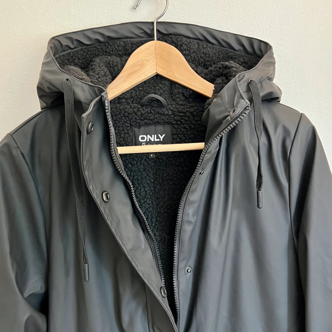 Vadderad regnkappa Only - 90