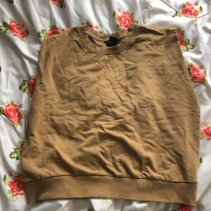 Tröja - Tröja från Lindex! Använd ett par gånger. 