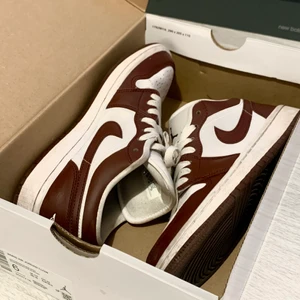 Jordan 1 low - Använda, men i bra sikt