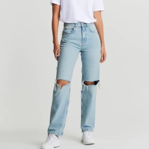 90s high waist jeans - Fina jeans strl 38, inte så mycket använda i bra skick 💕