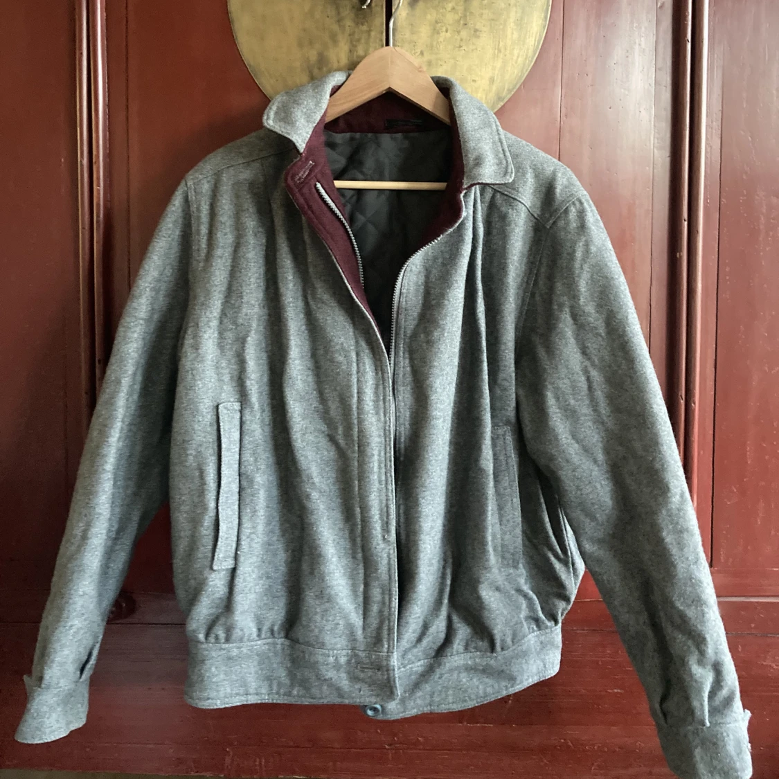 Grå jacka  - 90
