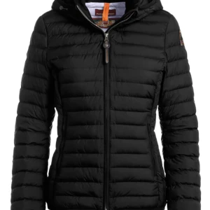 Parajumpers jacka  - En Parajumpers jacka använd många gånger  Orginal pris runt 4000 säljer för 1000 