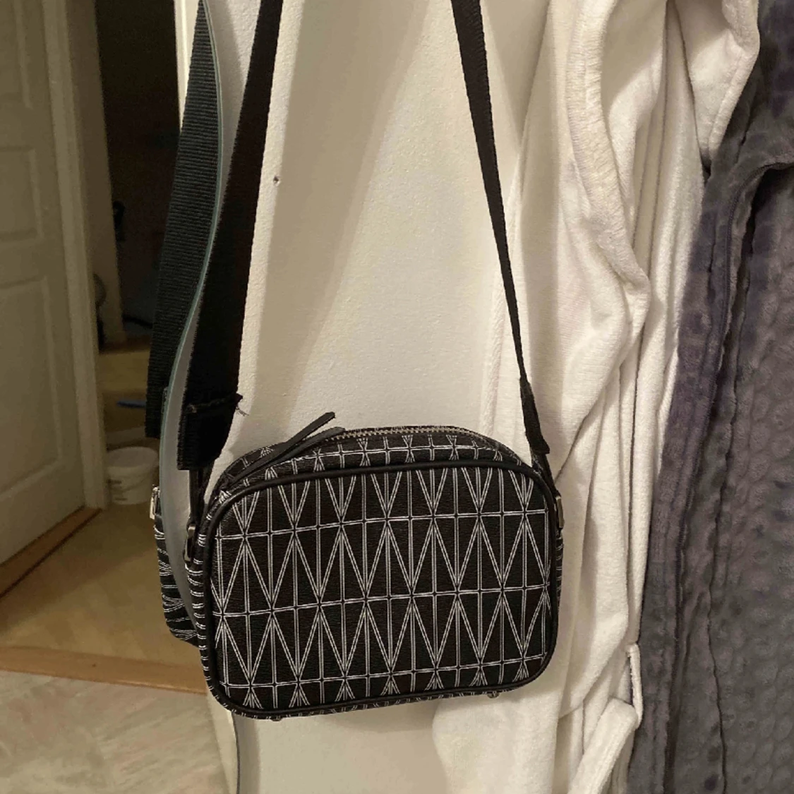 Dagmar axelremsväska 