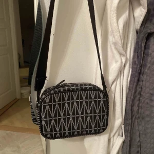 Dagmar axelremsväska  - Axelremsväska från dagmar