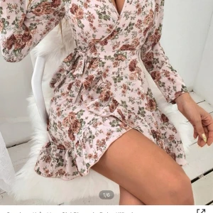 Klänning  - Klänning från shein stl M endast testad 