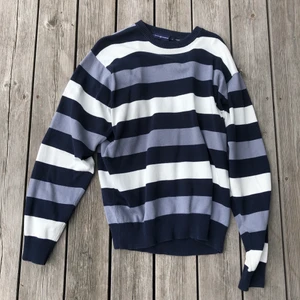 Randig tröja  - Fin tröja stl L men skulle säga M. Kostar 40+frakt💕