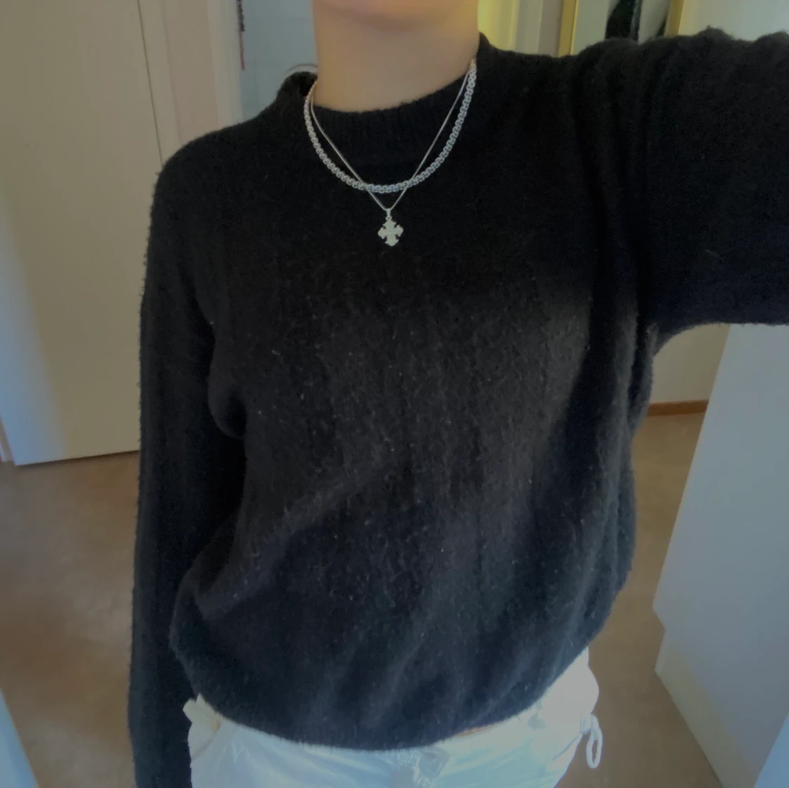 Svart stickad tröja 