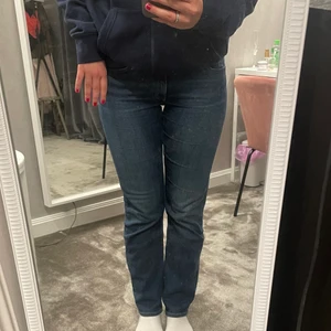 Lågmidjade jeans - Lågmidjade jeans storlek w29/l30 från gant, jag är 167/8