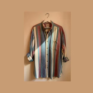 Vintage Striped Long Sleeve Button Down - Size: Extra Large 100% Cotton Secondhand/Fair Condition - some wear around the neckline