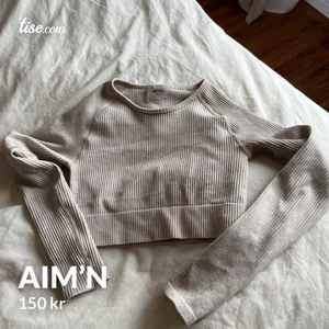 tränings tröja  - Aldrig använd, köparen står för frakten 