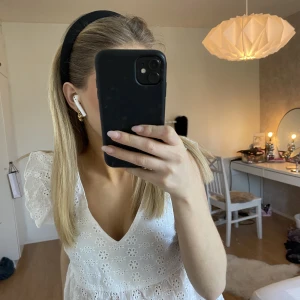 Topp - Söt topp från SHEIN. Bra skick och jättefin sen till sommaren 