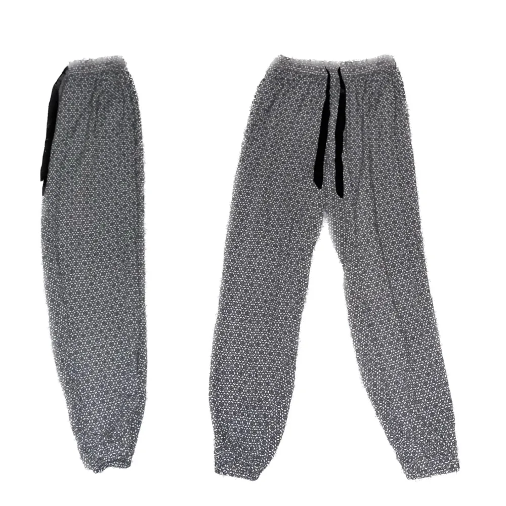 🦋 Pyjamasbyxor  🦋 Stl S 🦋 Pris 50kr. Jeans & Byxor.