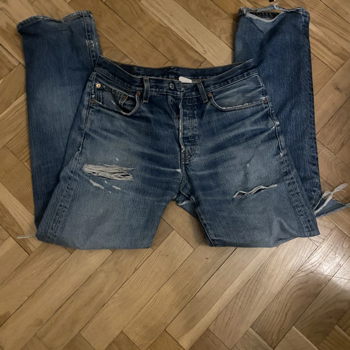 Levi’s jeans - 90