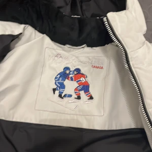 Moose knuckel  - Gammal modell av moose knuckel säljs inte längre. Skick 8/10 lite smutsig 