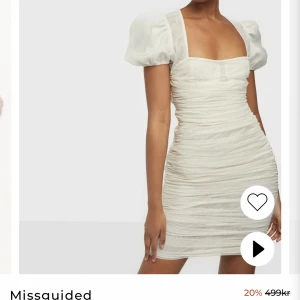 Meshklänning - Superfin vit meshklänning från missguided köpt från Nelly.  Använd 1 gång💕