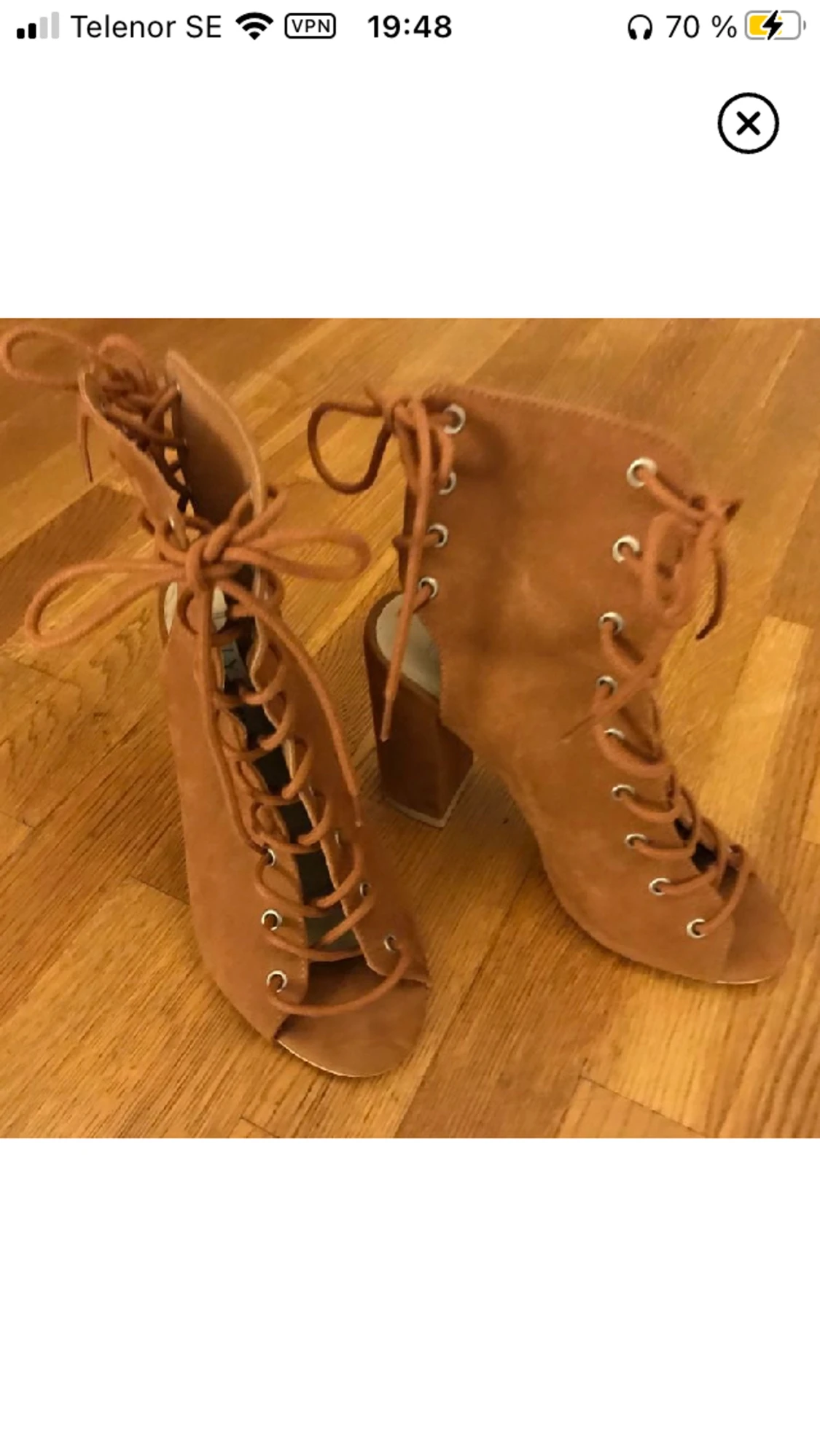 Stövletter med snörning