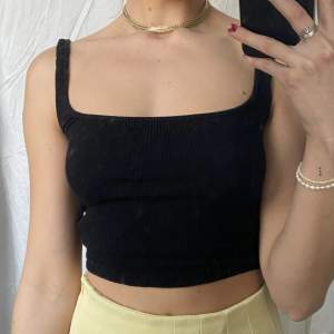Crop top ribbad från Urban Outfitters 