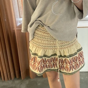 Kjol - Zara kjol aldrig använd med prislapp kvar