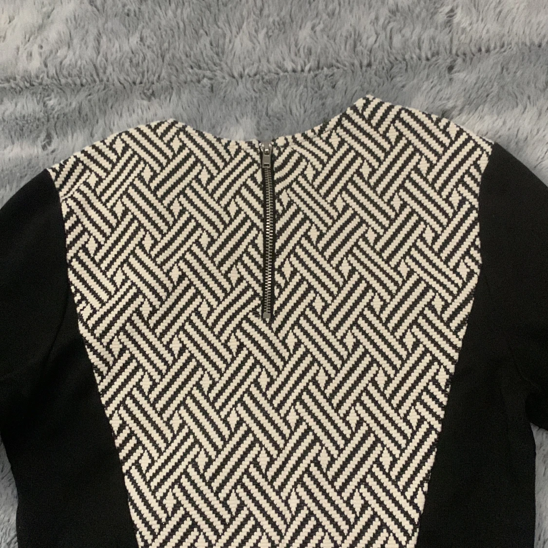 Tajt- Kroppad klänning - 91