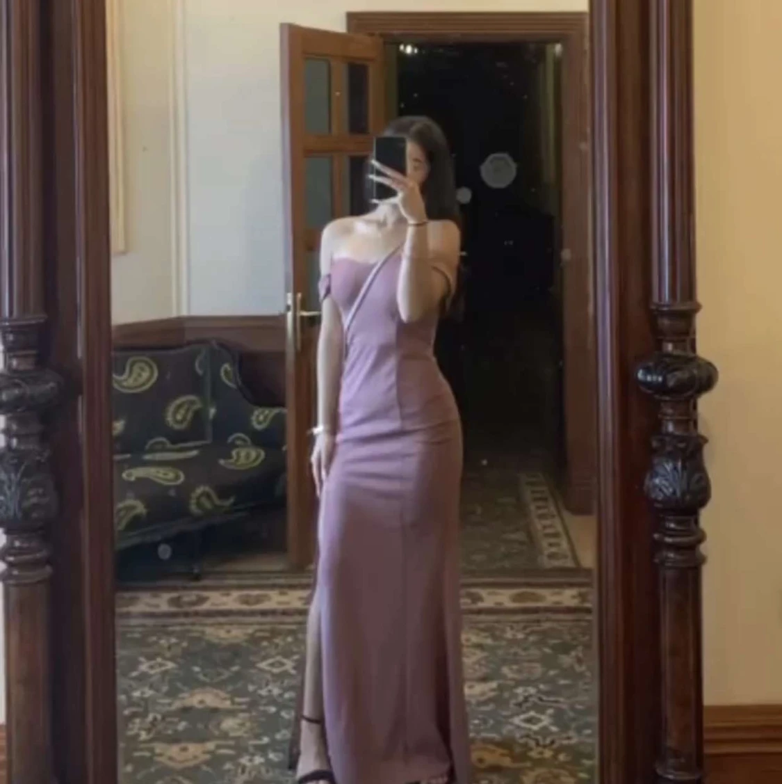 En klänning från Nelly - 90