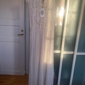 Långklänning  - Aldrig använd 