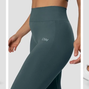 I can I will tights  - Mörkgröna tights från I Can I Will, använda en gång! Storlek S men ganska tajta i storleken. 