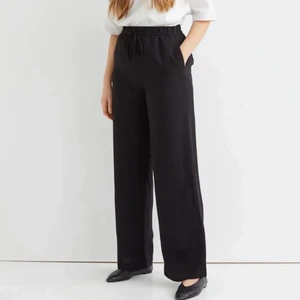 Linnebyxor H&M - Lägger ut igen pga oseriös köpare! Använda 2 gånger, storlek M 💕