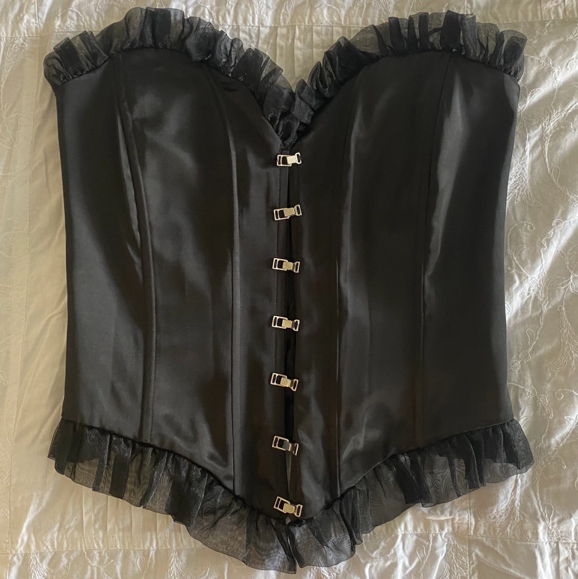 Korsett, laughing vampire