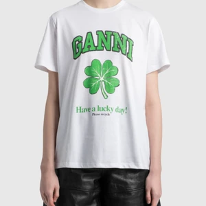 Ganni t-shirt - Ganni t shirt ändast använd ett fåtal gånger i väldigt bra skick💗