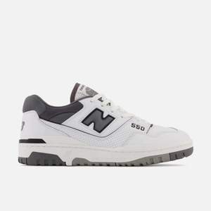 New Balance 550, never used. Comes woth boxes and certificates. Size 39,5. 