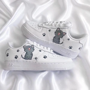 Beställ Custom målade skor  - Detta är exempel på vad vi kan erbjuda som design. Custom målade skor ! Skicka in dina finna skor till oss eller beställ helt nya med önskad design. Beställ genom att skicka ett meddelande till oss här eller via var Instagram @asphodel_jh ☺️