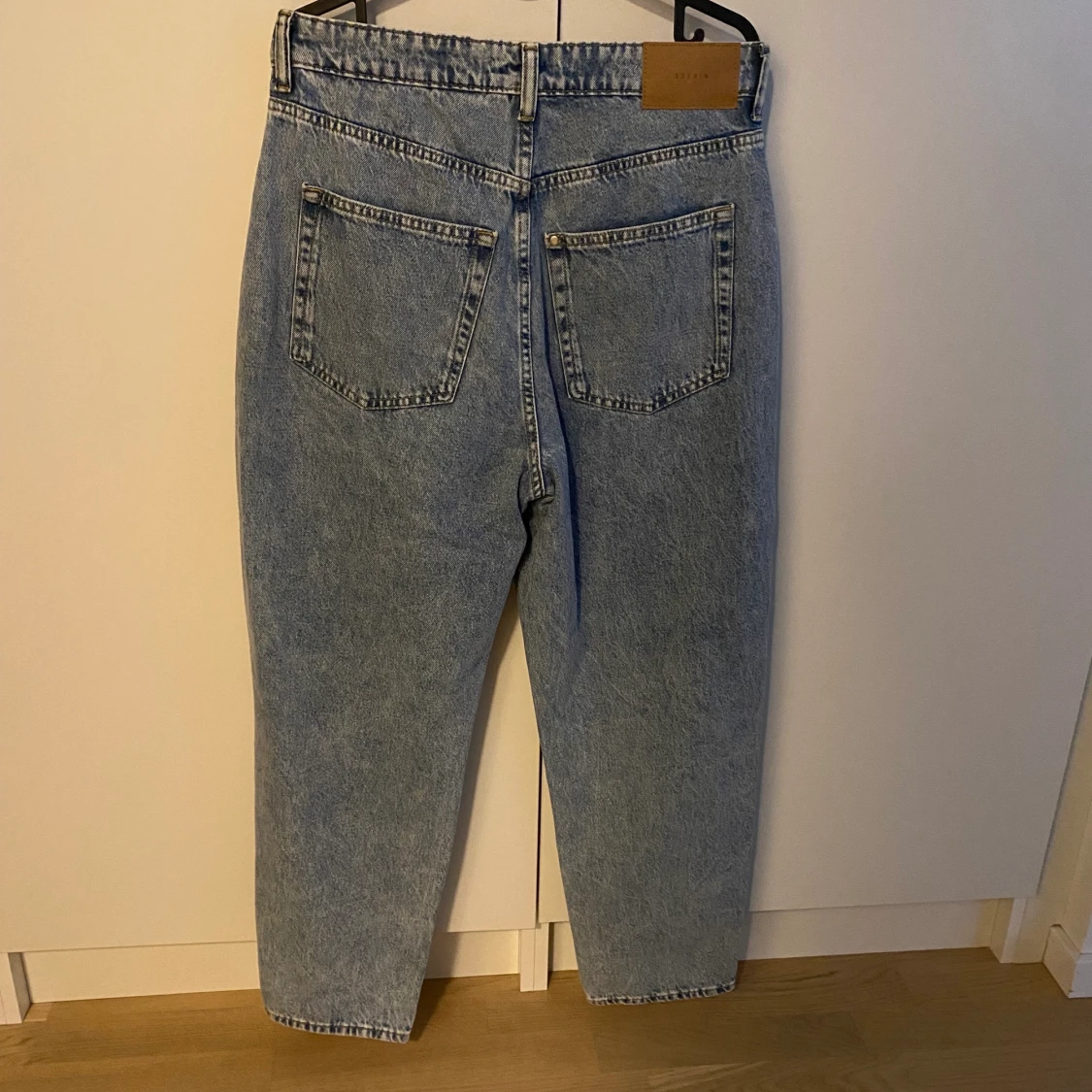Helt nya jeans från H&M i strl 40 - 90