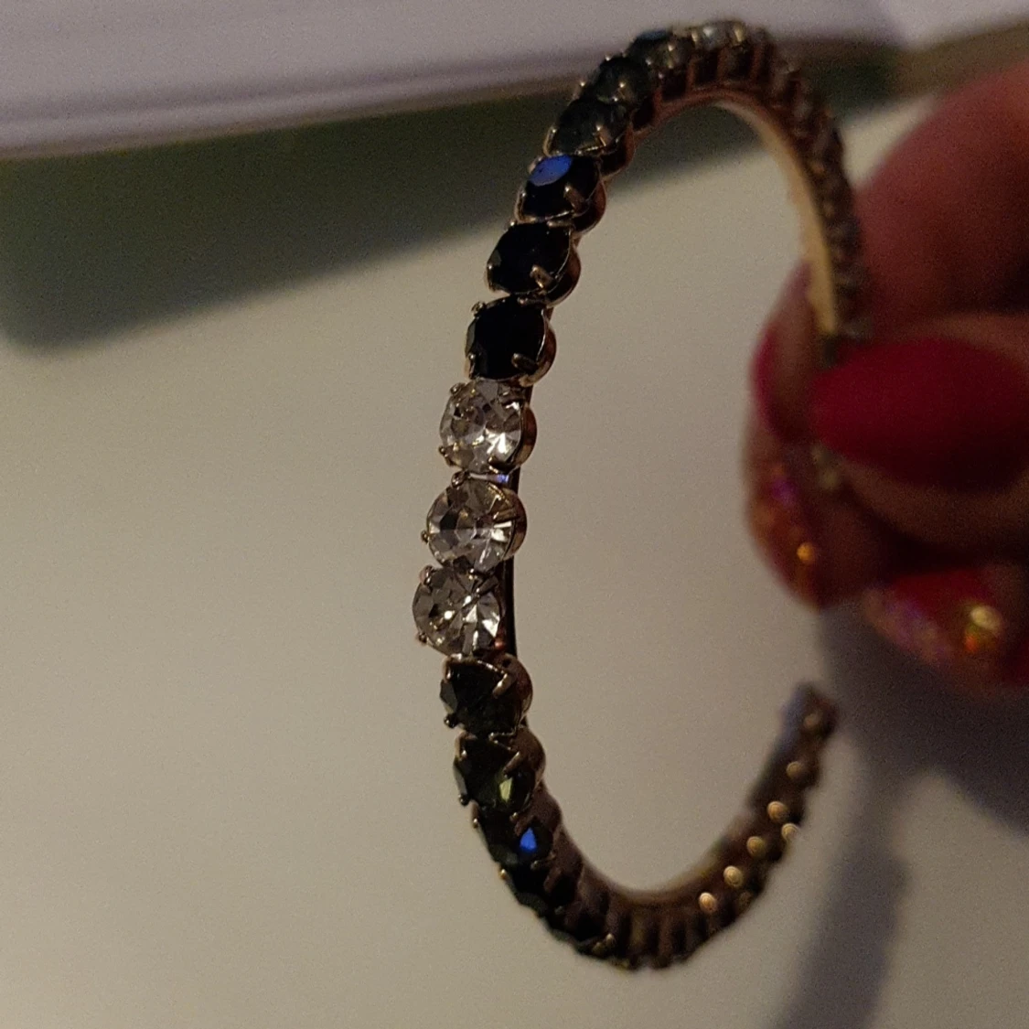 Armband med stenar. - 91