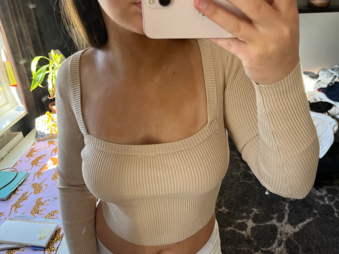 Beige långärmad topp