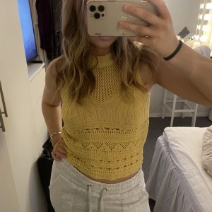 Snygg topp  - Säljer denna snygga toppen från Gina i storlek xs, perfekt till sommaren!! 💕