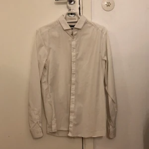 Skjorta slim fit - Tiger of sweden, slim fit.