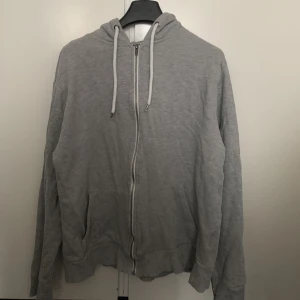 Zip hoodie  - Helt okej kvalite, från lager 157 