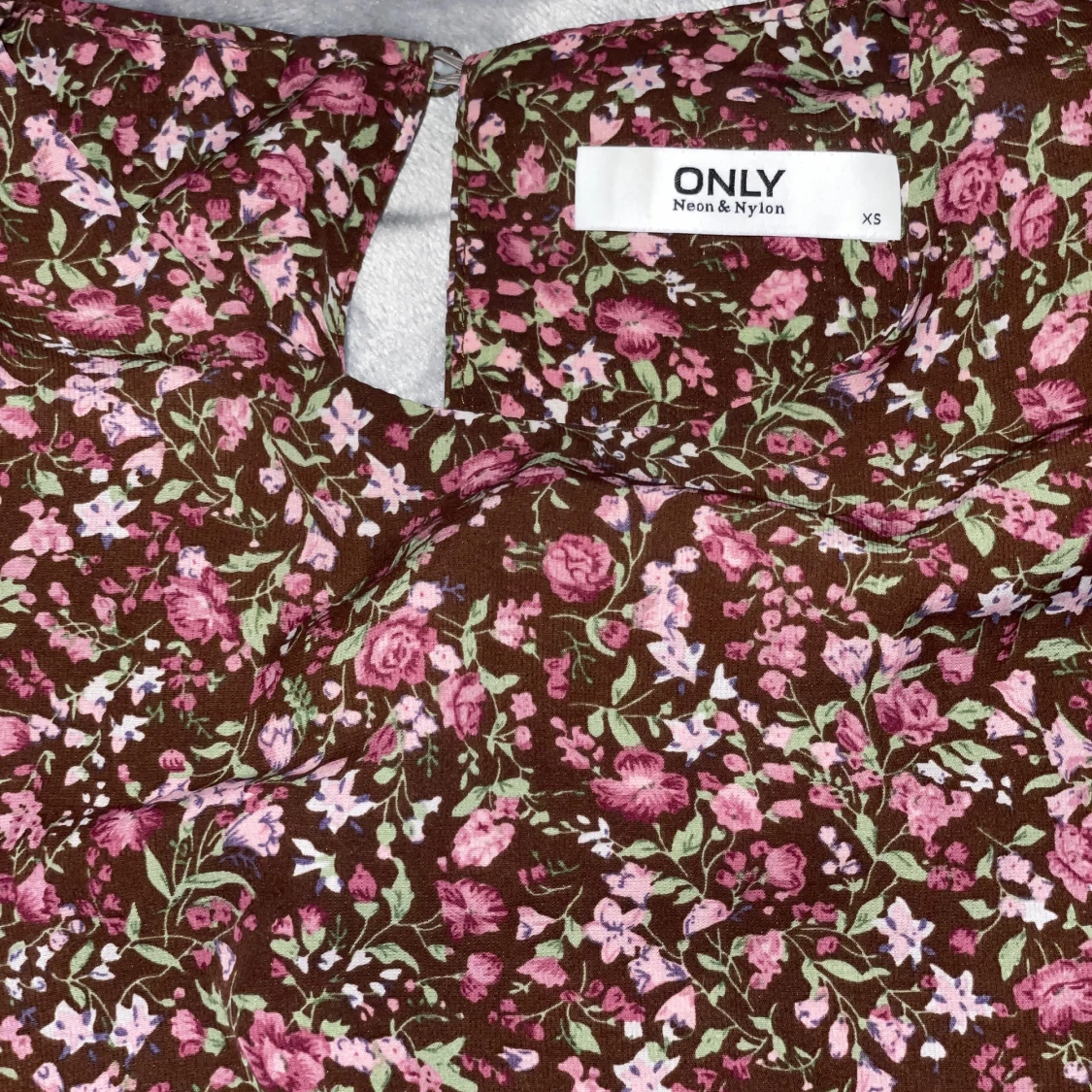 Jättesöt topp Only xs-s ny - 91