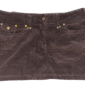 Manchester kjol  - Fin sommar/höst kjol Defekter: Sömmar kan synas på bakfickorna 