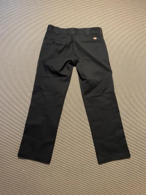 Dickies byxor - Fint skick, knappt använda. Raka i passformen