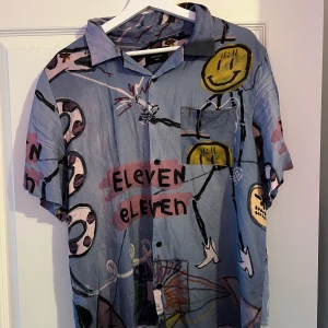 Carlings skjorta - Köpt förra sommaren, hamnade längst ner i en låda i garderoben och har aldrig använts 