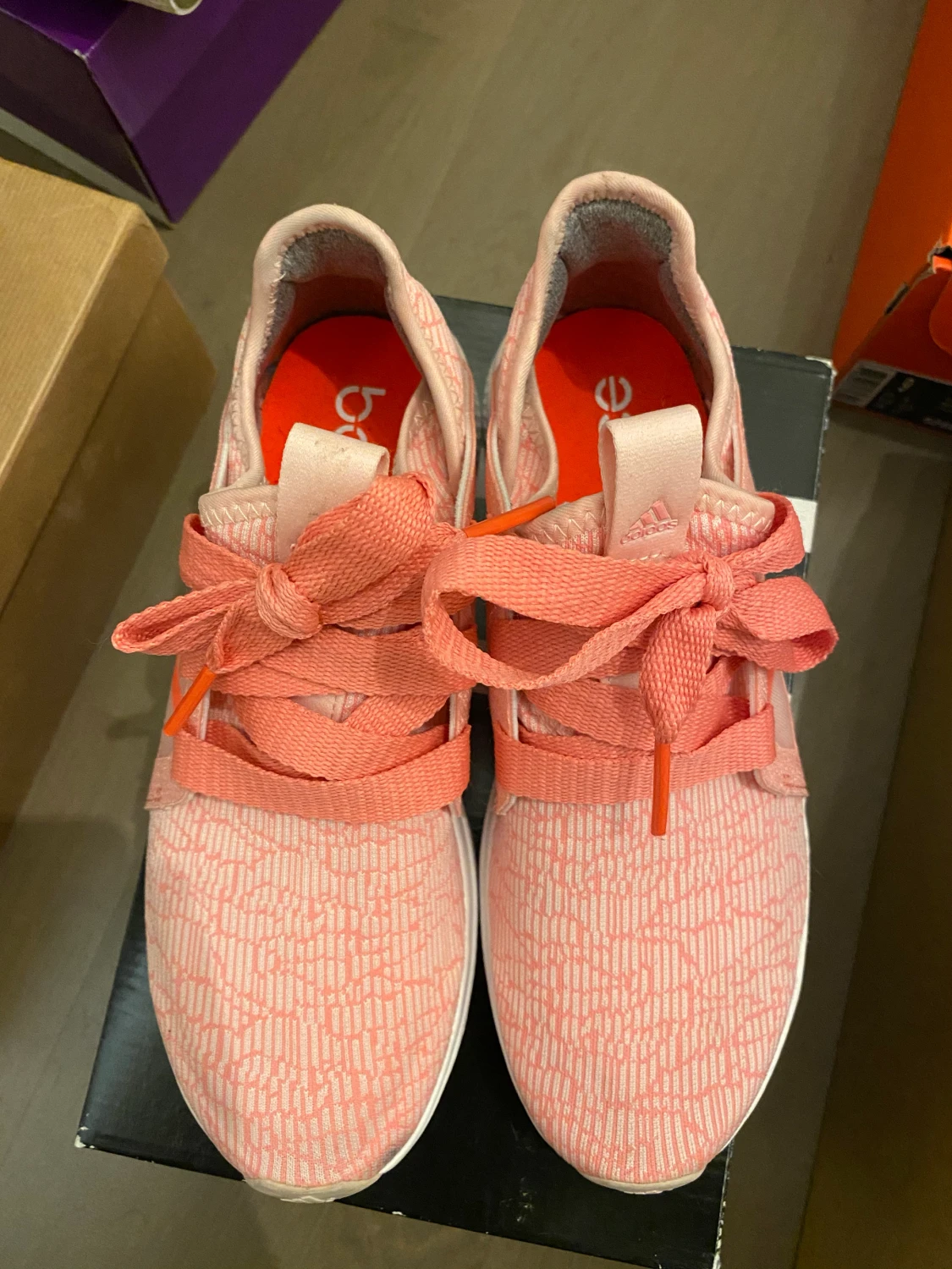 Adidas performance edge lux 